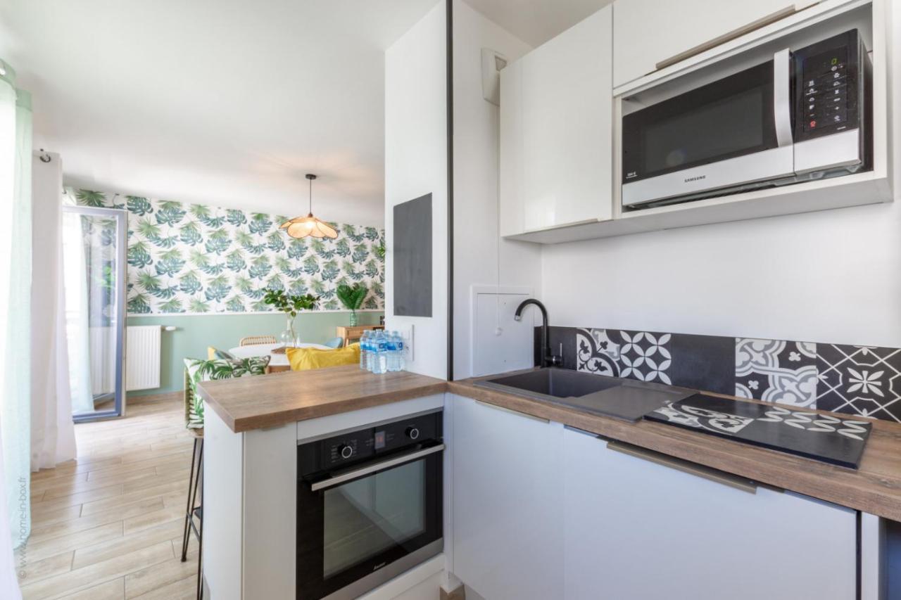 Tropical Garden By Plaza Apartment